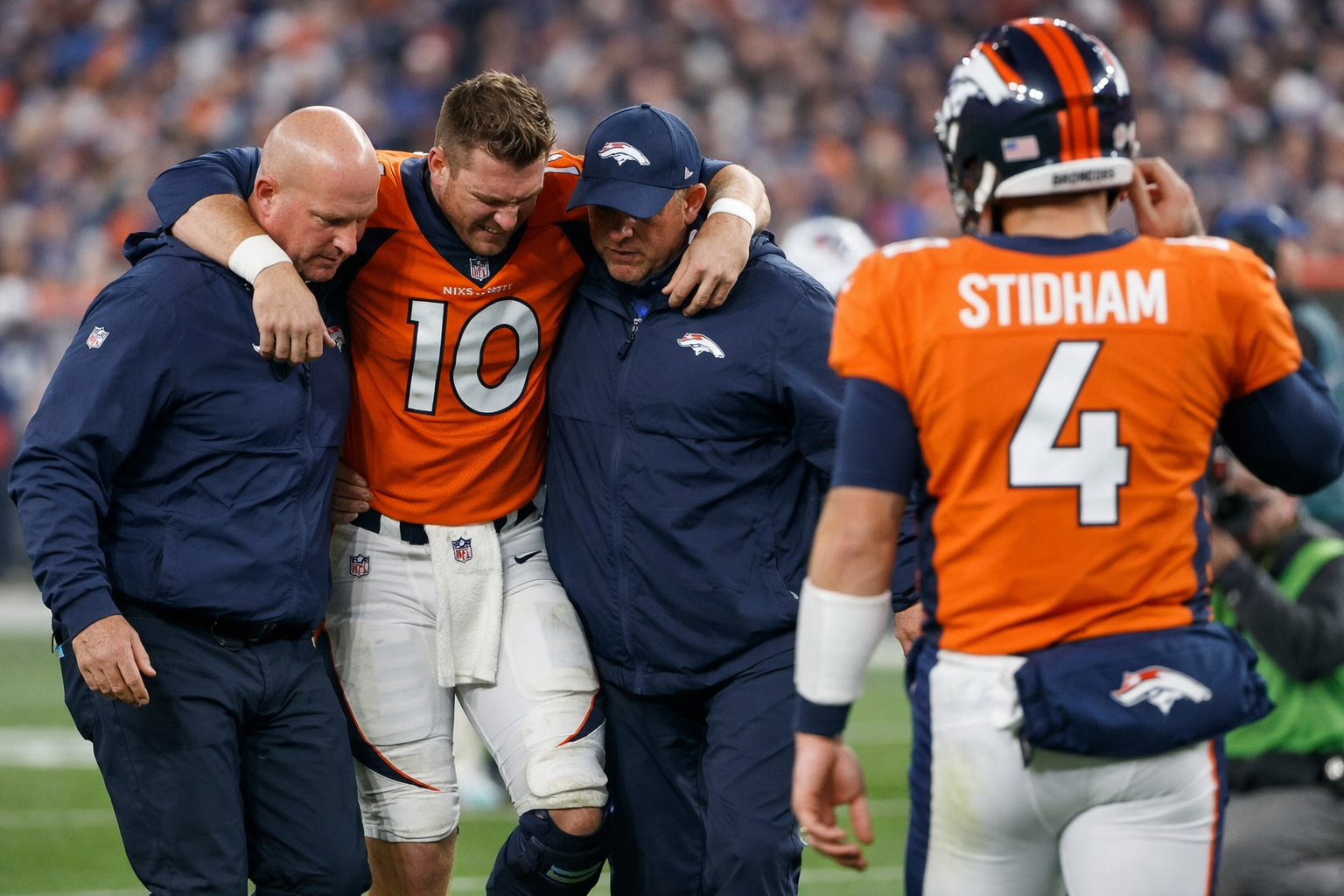 Bo Nix Leaves Game With Ankle Injury as Broncos Turn to Jarrett Stidham